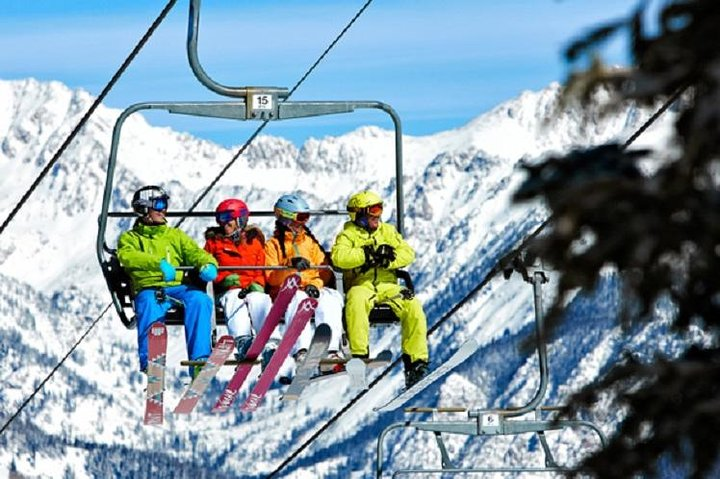 Heavenly Premium Snowboard Rental Including Delivery - Photo 1 of 2